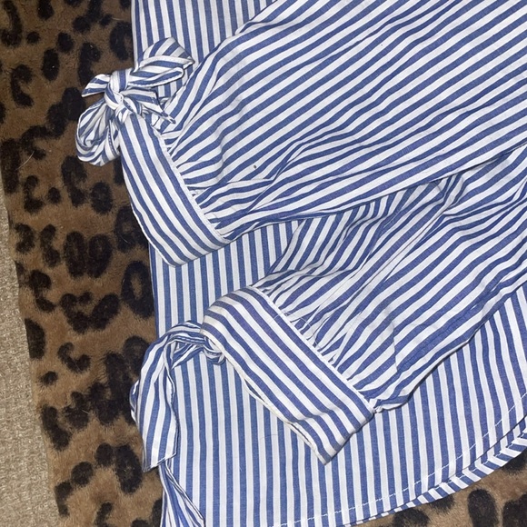 Off-Shoulder Top - Picture 8 of 8